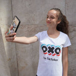 Töltsd be a képet a galériába, Gyerek póló, OXO - I&#39;m TikToker - WWW.OXOSHOP.HU
